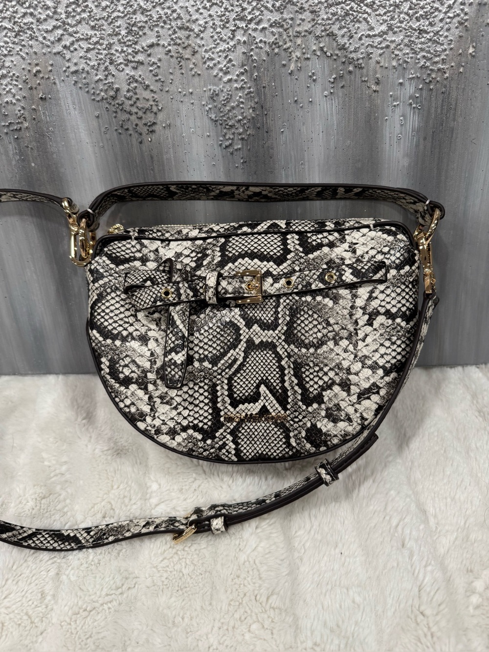 Michael Kors Emilia Half Moon Animal Print - Picture 3 of 15
